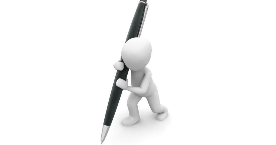 Symbolbild: Männchen, das einen überdimensionierten Stift hält